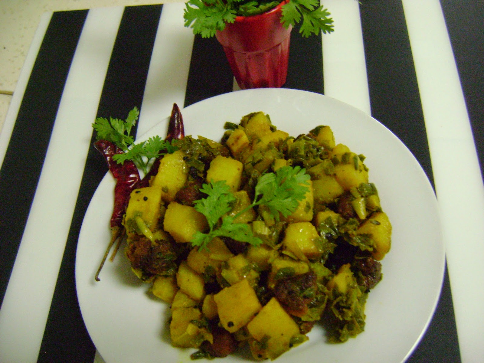 Bethica's Kitchen Flavours Piyaj Koli Aloo Torkari (Spring Onion