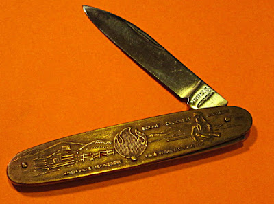 Souvenir knife, world's fair 1982 brass sided knife