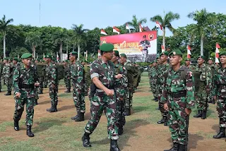 Danrem 071/Wijayakusuma Inpeksi Kesiapan Pasukan TNI Dalam Pengamanan Pilkada 2015