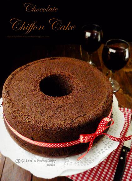 Chocolate Chiffon Cake (resep oke Chiffon kek coklat !!) | Çitra's Home Diary. #chocolatechiffon #chiffoncakerecipe #chocolatecake #bestchiffoncakerecipe #resepchiffoncake #valentinebakingidea