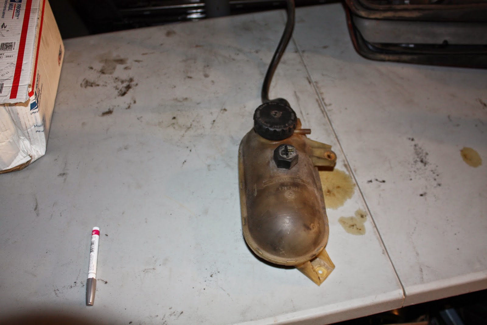 KrEvCon BMW Parts E30 Coolant Overflow Tank