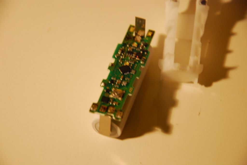 Reparaturblog: Akku wechseln bei einer Braun ORAL-B Professional Care