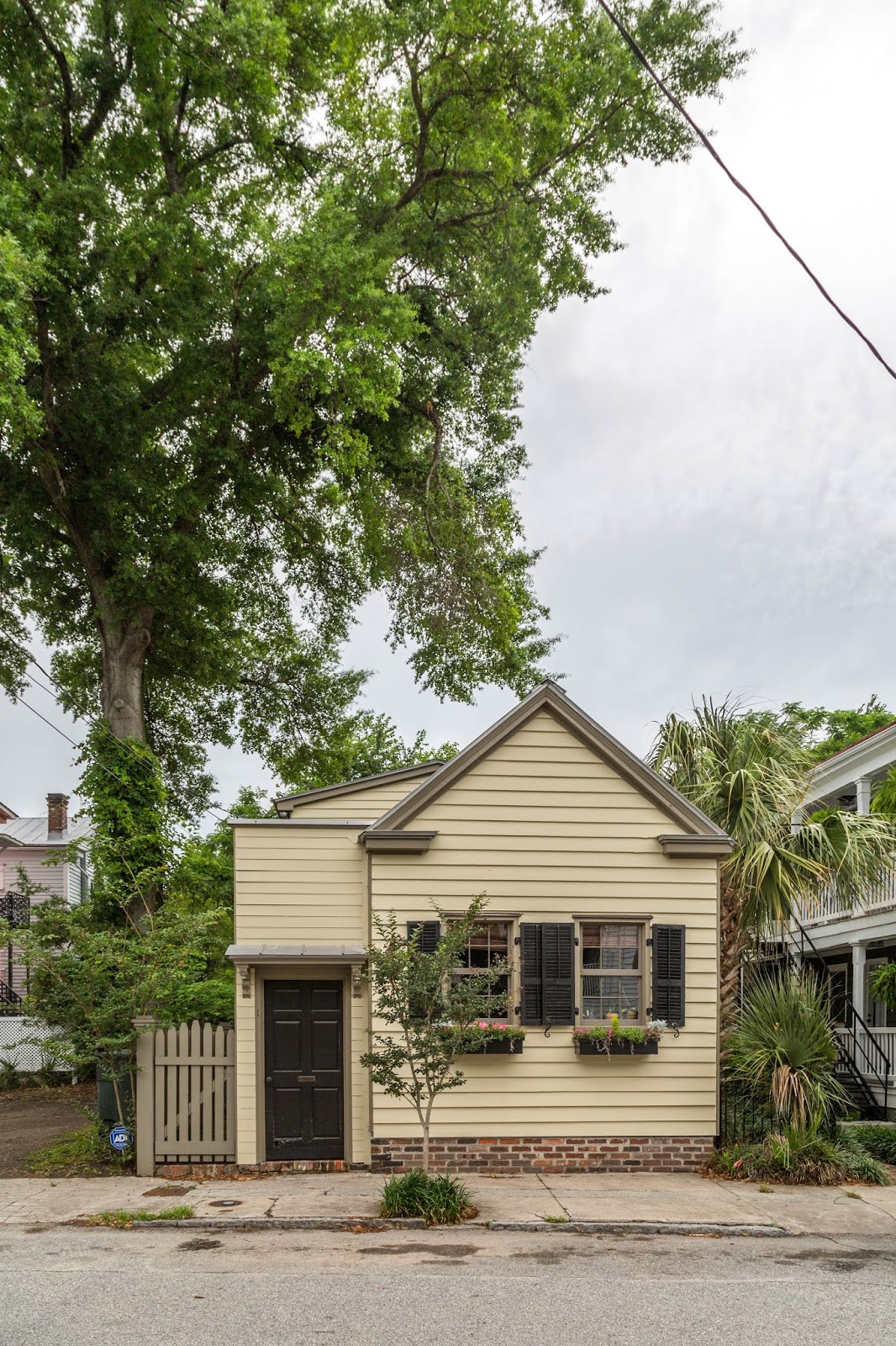 Charleston Daily Photo Teeny, tiny houses of Charleston