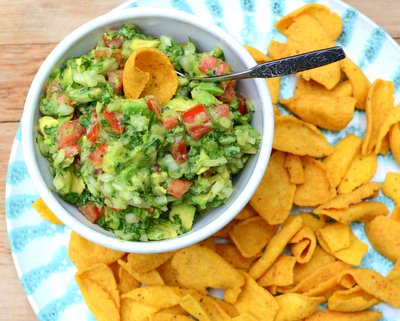 My Guacamole, the restaurant-style house recipe ♥ KitchenParade.com. Very Weight Watchers Friendly. Unusually Low Cal. Low Carb. Vegan. Gluten Free. Weeknight Easy, Weekend Special.