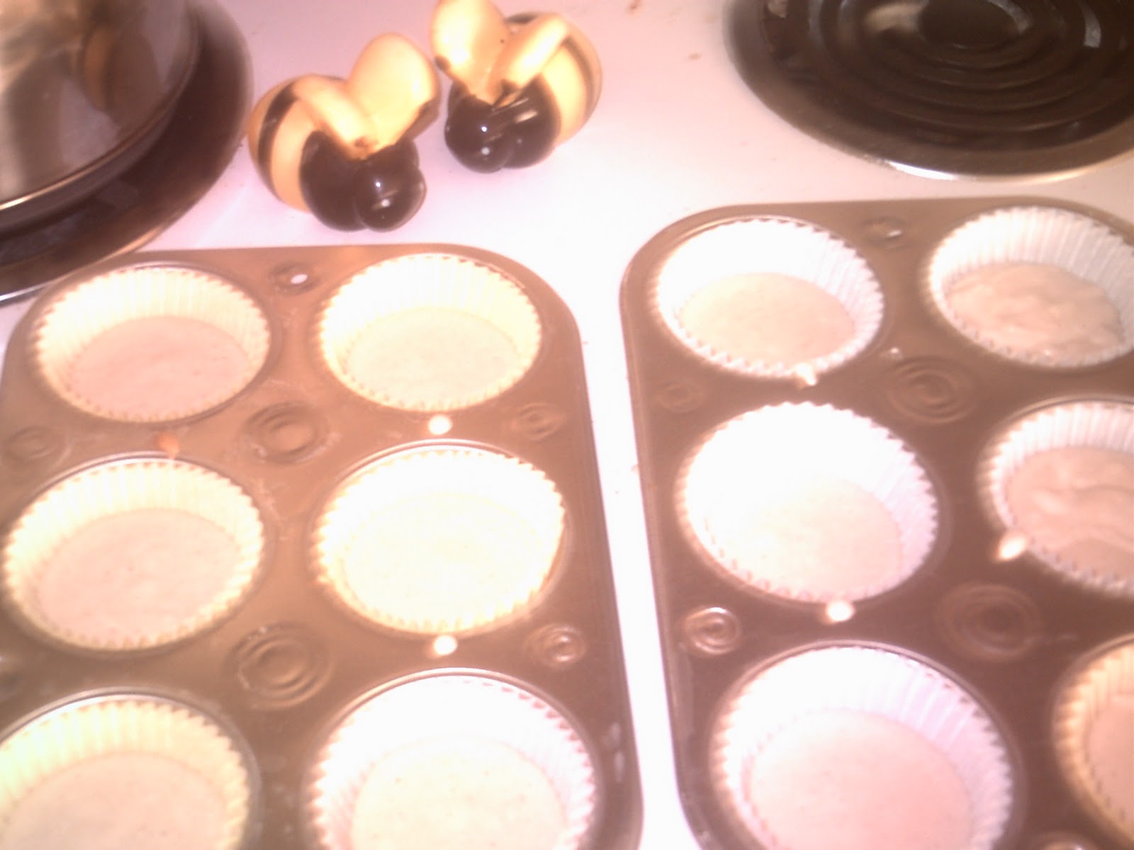 This is my life.... How to Make Cupcakes From Pancake Mix