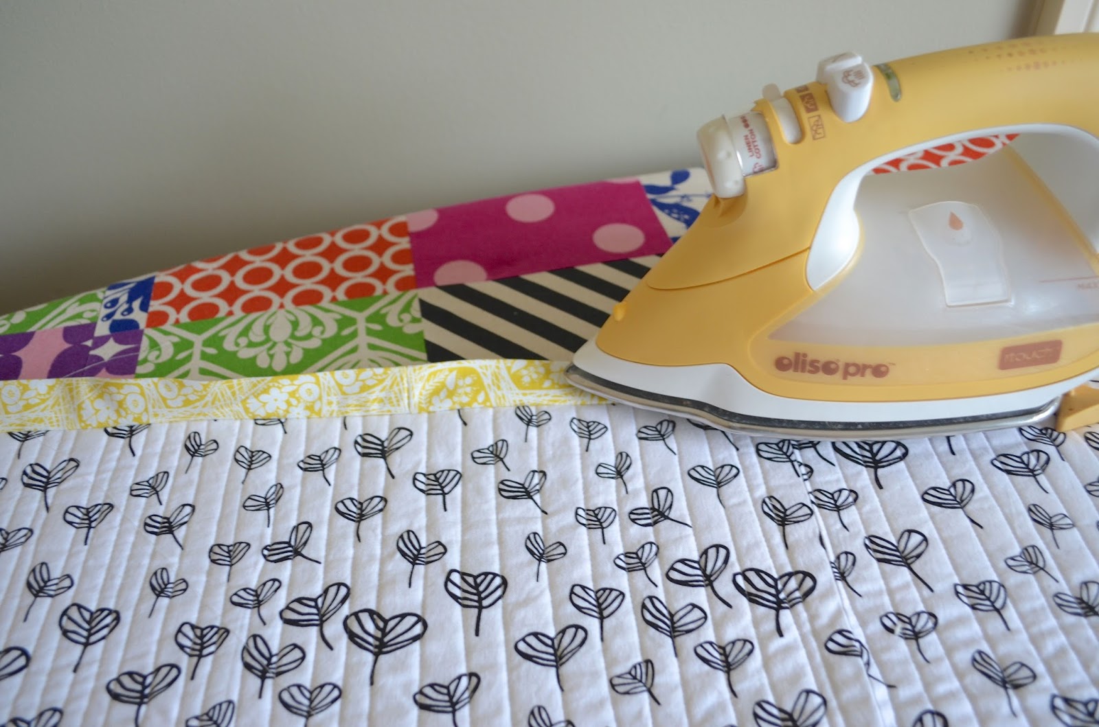 she can quilt Quilt Binding Tutorial hand and machine stitched