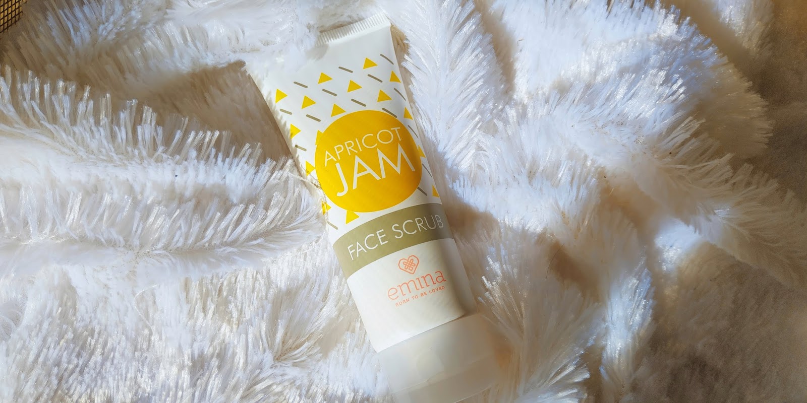 Review Emina Face Scrub Apricot Jam