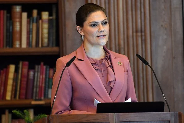 Crown Princess Victoria wore Rodebjer Nera Pink Blazer and Trousers and Xilla silk blouse, wore By Malene Birger pumps, Valentino shoulder bag