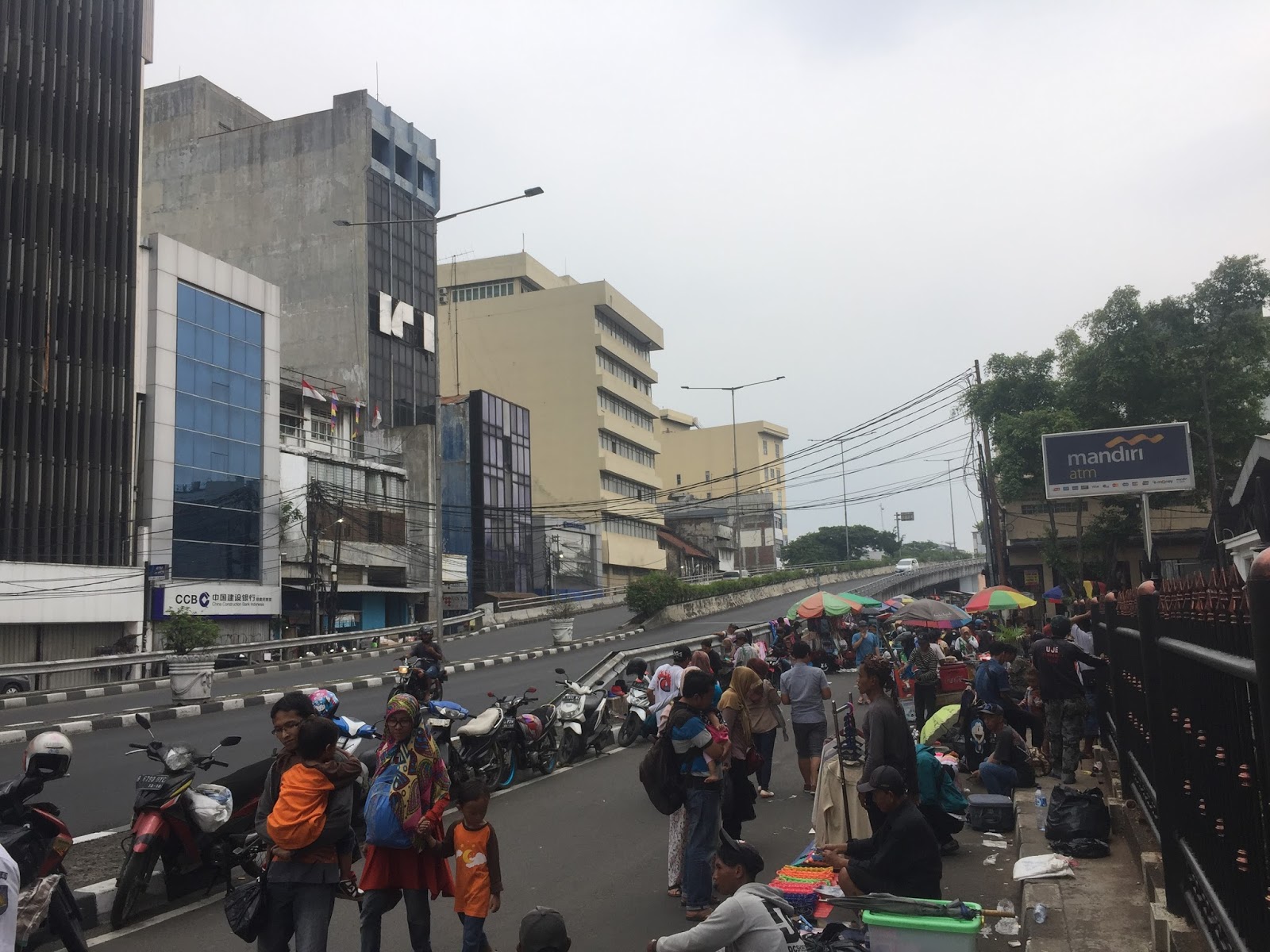 Jalan Jalan Ke Toko Kirana Di Pasar Asemka Fienna Nurhadi