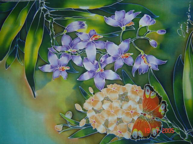 batik lukis motif flora gambar di atas merupakan contoh batik lukis ...