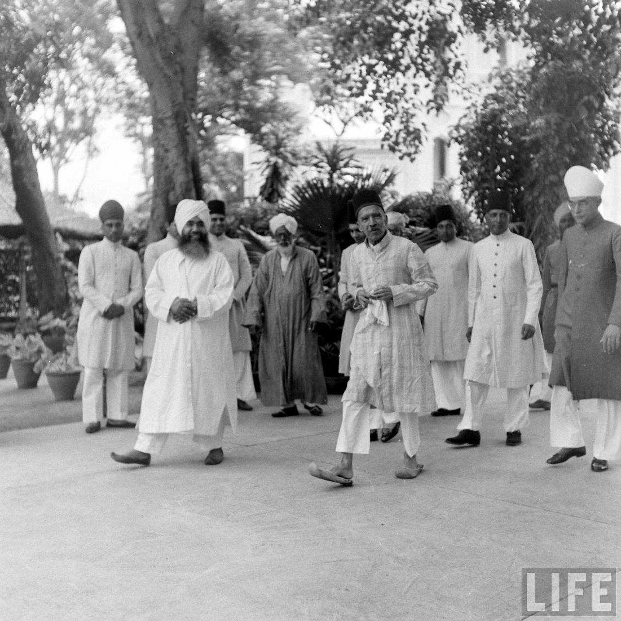 Last Nizam of Hyderabad Mir Osman Ali Khan | Operation Polo | Hyderabad Police Action | Annexation of Hyderabad, Hyderabad (Deccan), Telangana, India | Rare & Old Vintage Photos of Operation Polo, Hyderabad (Deccan), Telangana, India (1948)
