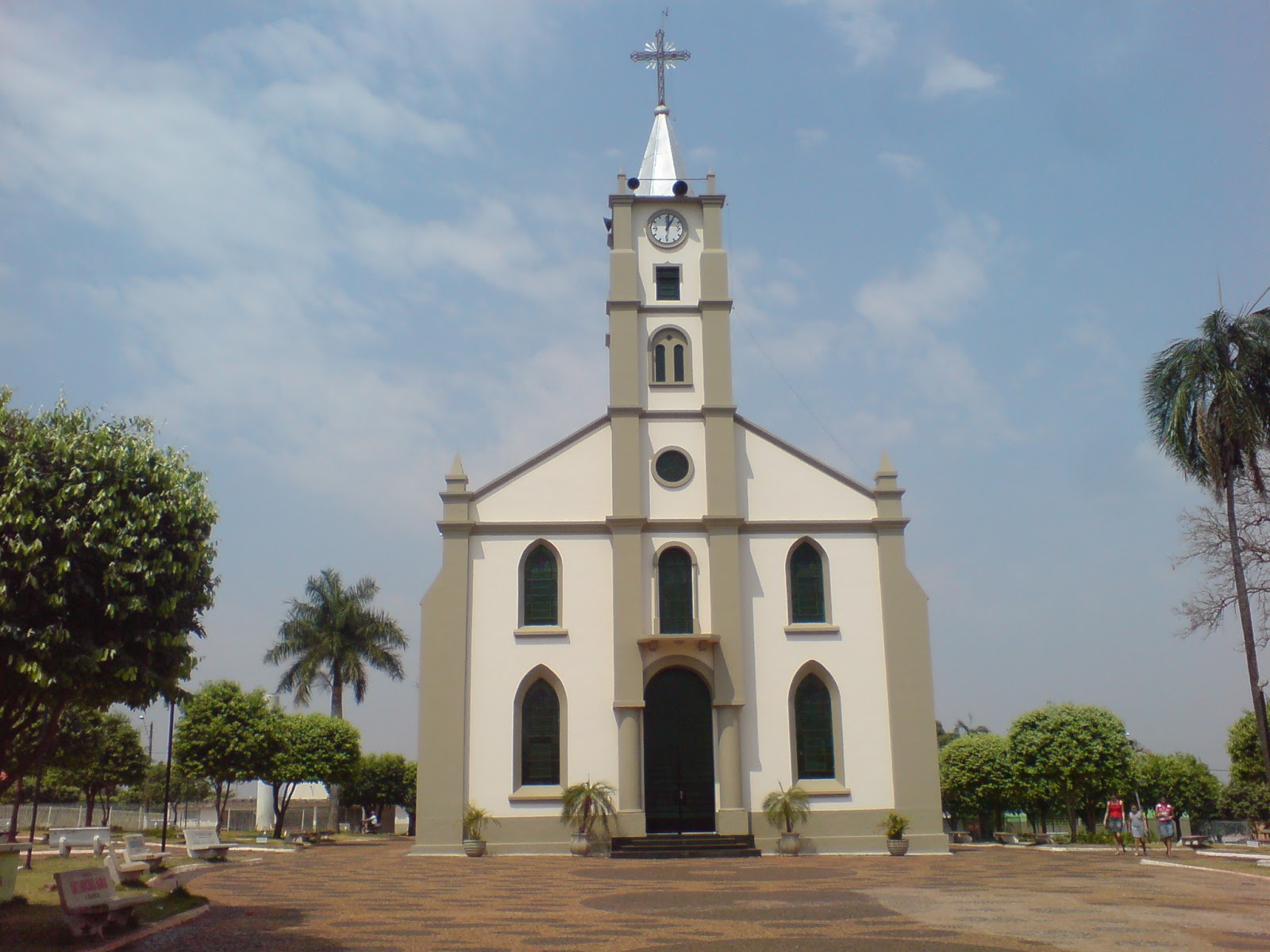 IVAN LUIZ BRASIL : Igreja Católica