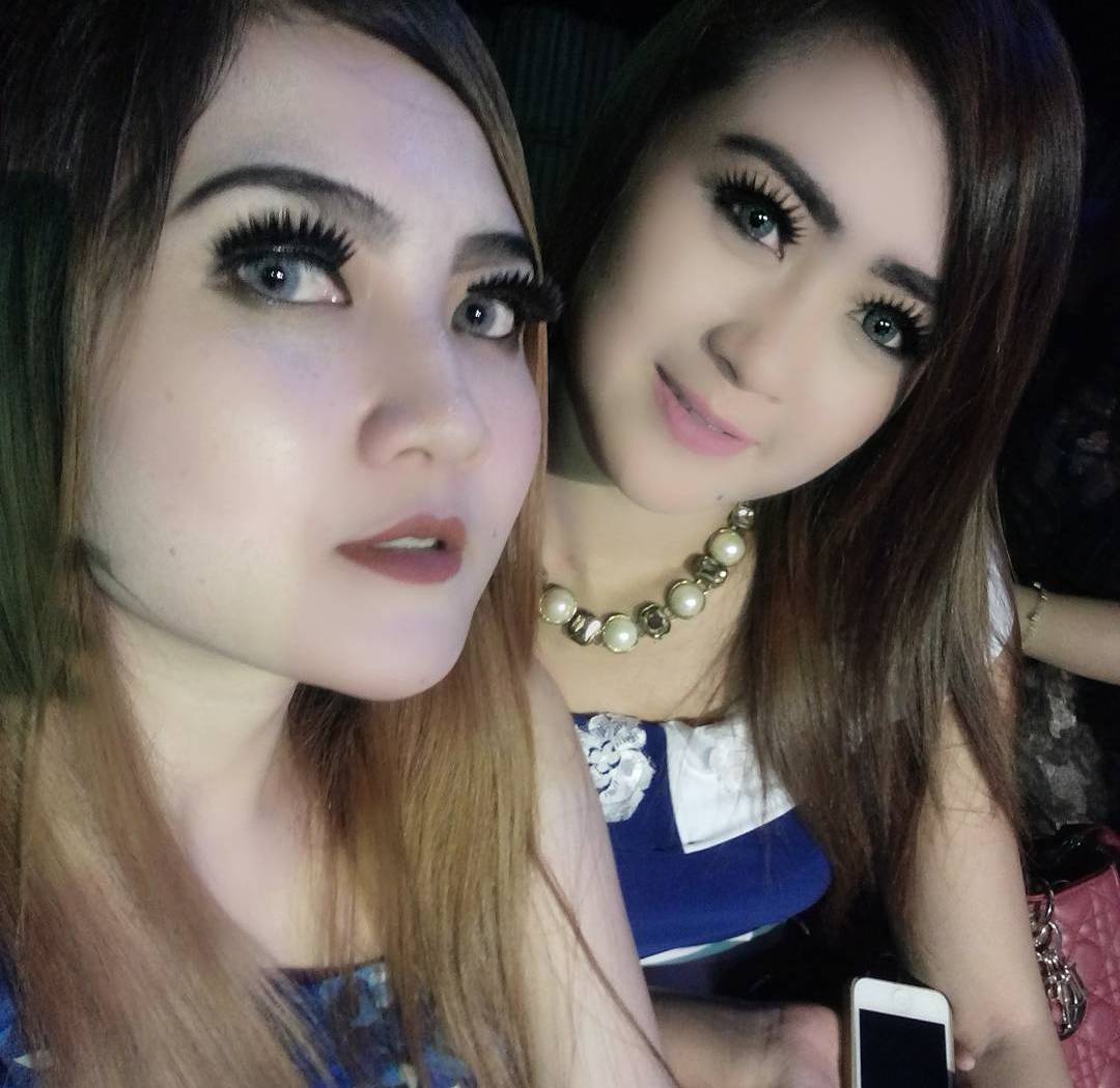 Hot Abis Dessy Thalita Foto Terbaru - Penyanyi Dangdut Ria Hot Abis Dessy Thalita Foto Terbaru - Penyanyi Dangdut Ria