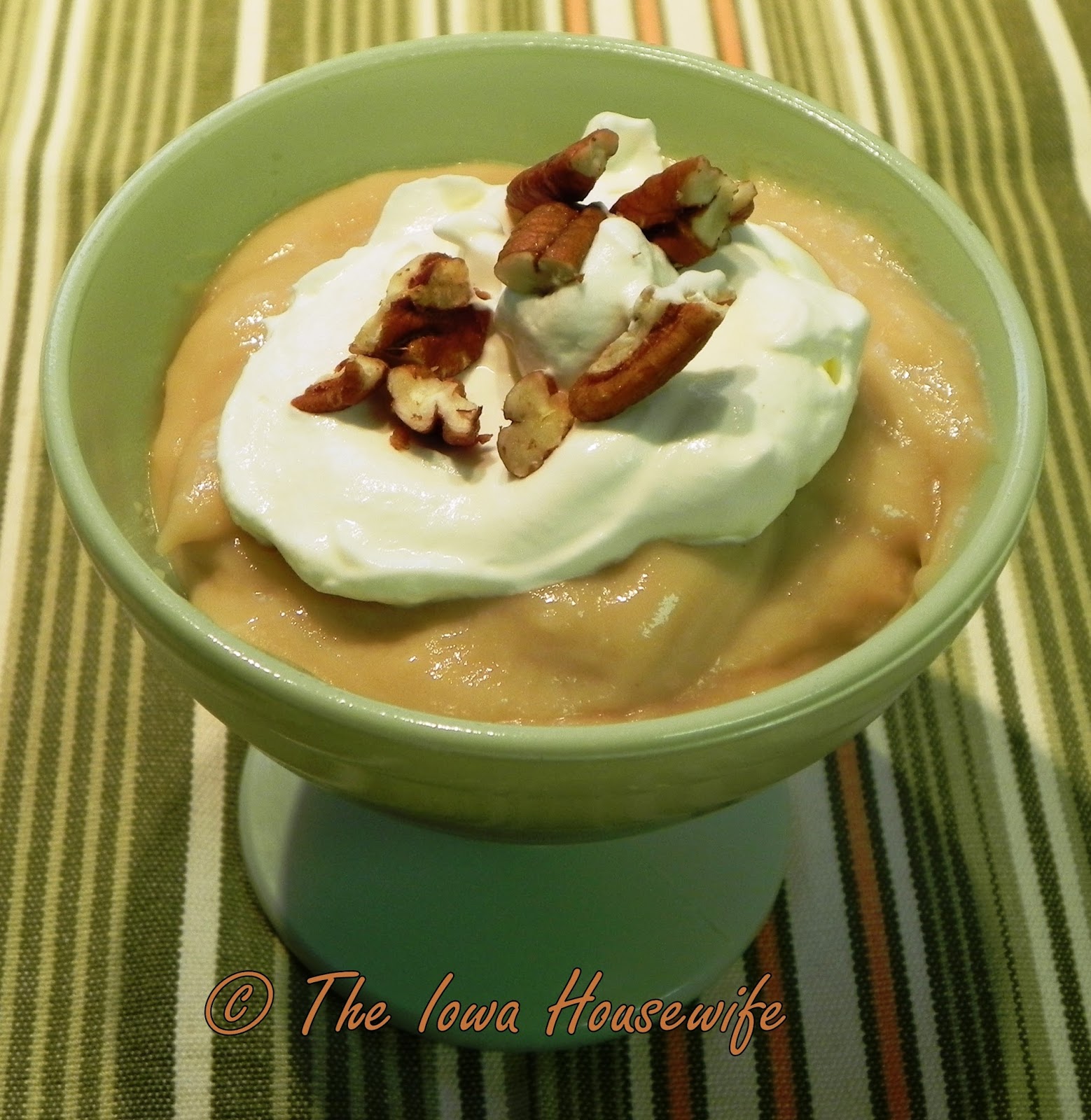 The Iowa Housewife: Maple Pudding