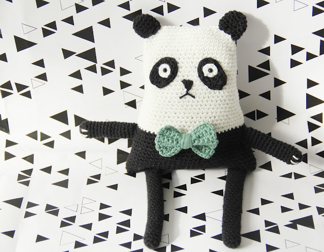 Studio Mojo, gratis patroon, gehaakte panda, haken, knuffel, panda, Gehaakt/ crochet, Phildar coton 3, knisperfiguurtje