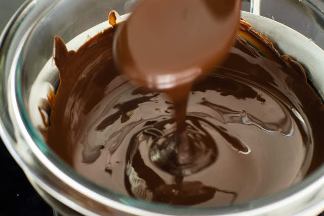 Melting dark chocolate using double boiler method