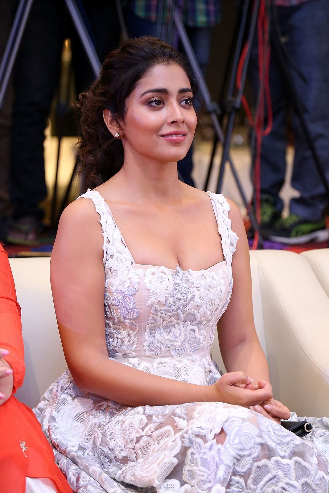 Shriya Saran Super Sexy Cleavage Show At Telugu Film â€œPaisa Vasoolâ€ Audio Success Meet