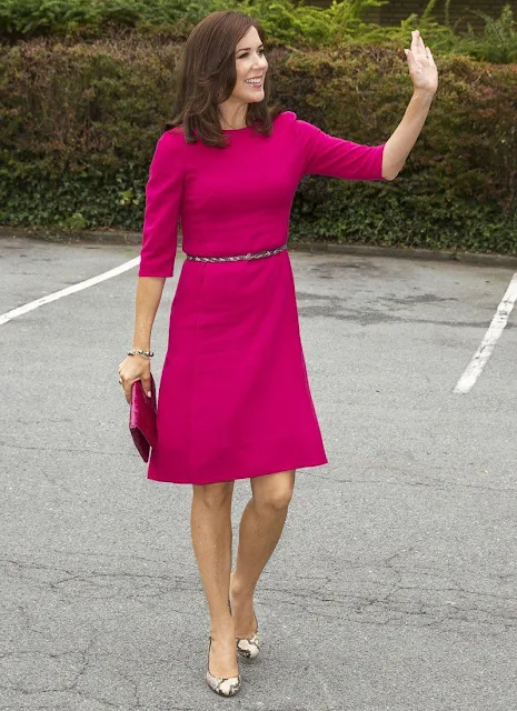 Crown Princess Mary chose a Goat Nesta Wool-Crepe Dress in Fuchsia for Global Education opening ceremony