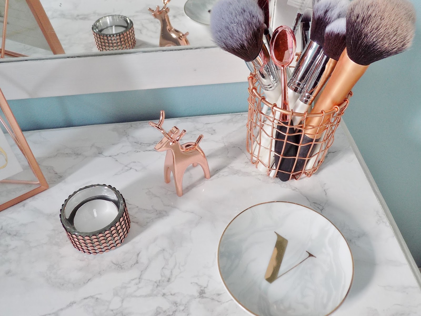 DIY How to Make a Marble Top Table Victoria's Vintage Blog