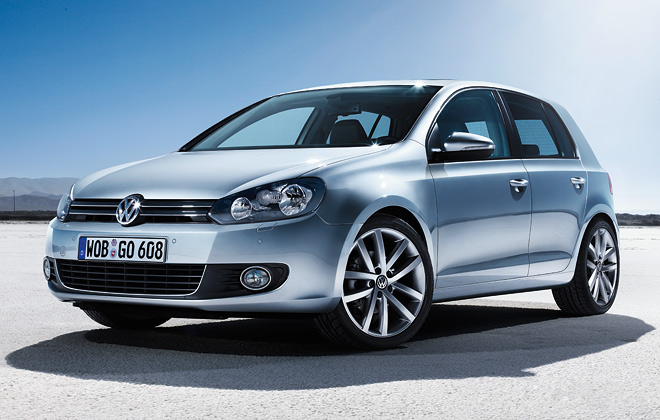 Volkswagen Golf Commercial SongKeep The Lights On by Wave Machines