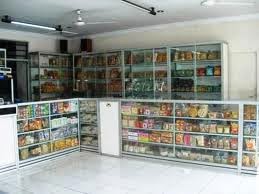 toko grosir khusus makanan ringan atau snack
