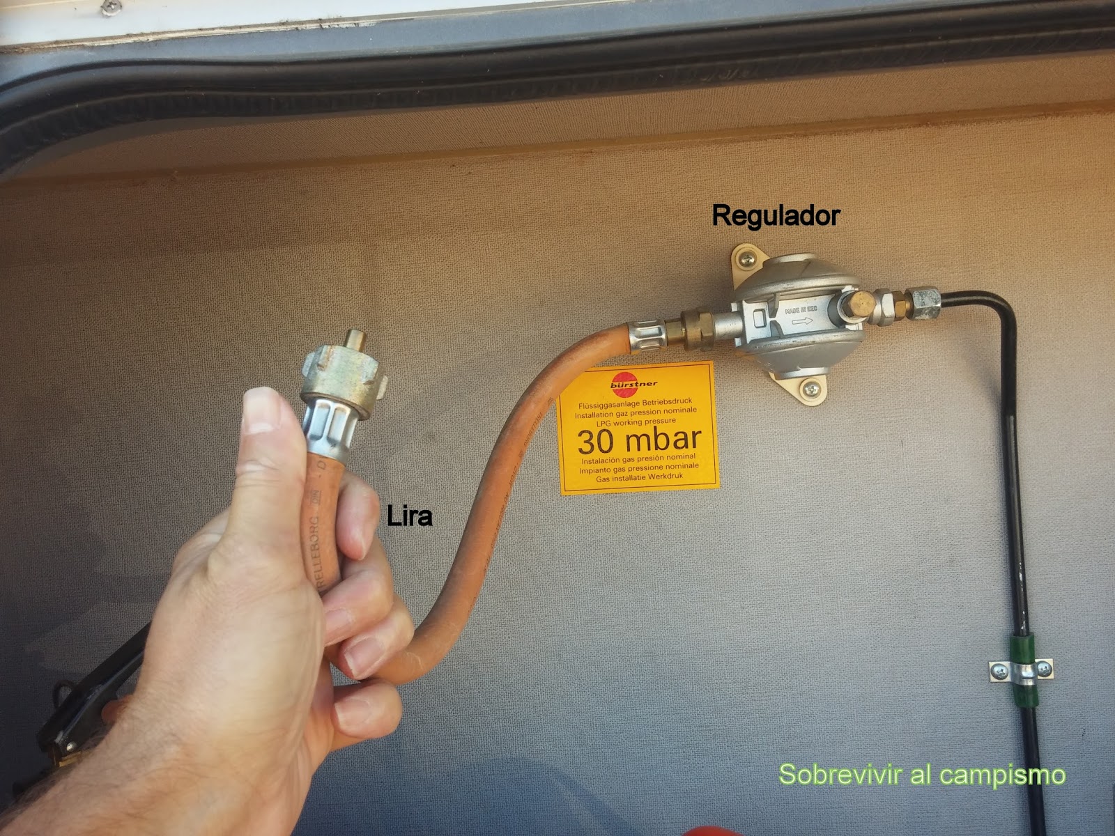 Regulador butano de Repsol adaptador camping gas (bombona grande)