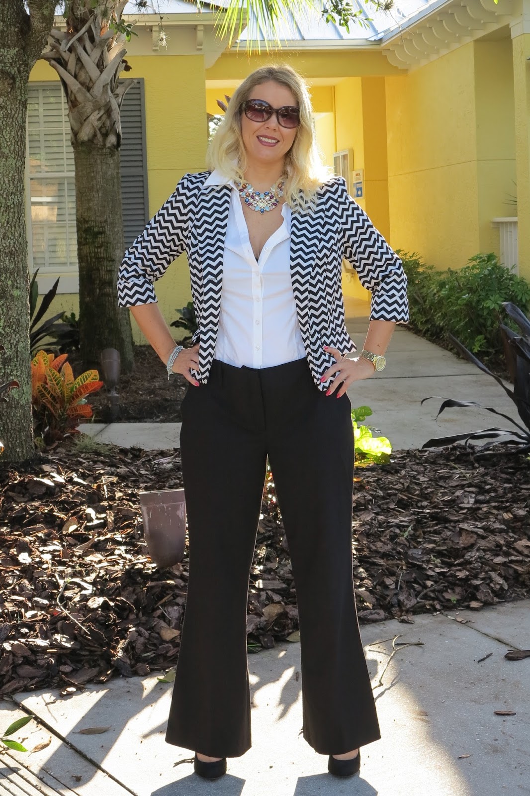 FASHION OVER 40 CAN YOU WEAR SHOULDER PADS IN A BLAZER?