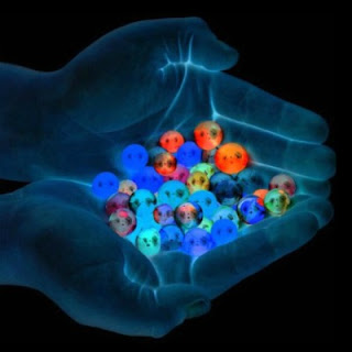 FUN KID PROJECT: Make rainbow water beads that GLOW! SO COOL!!