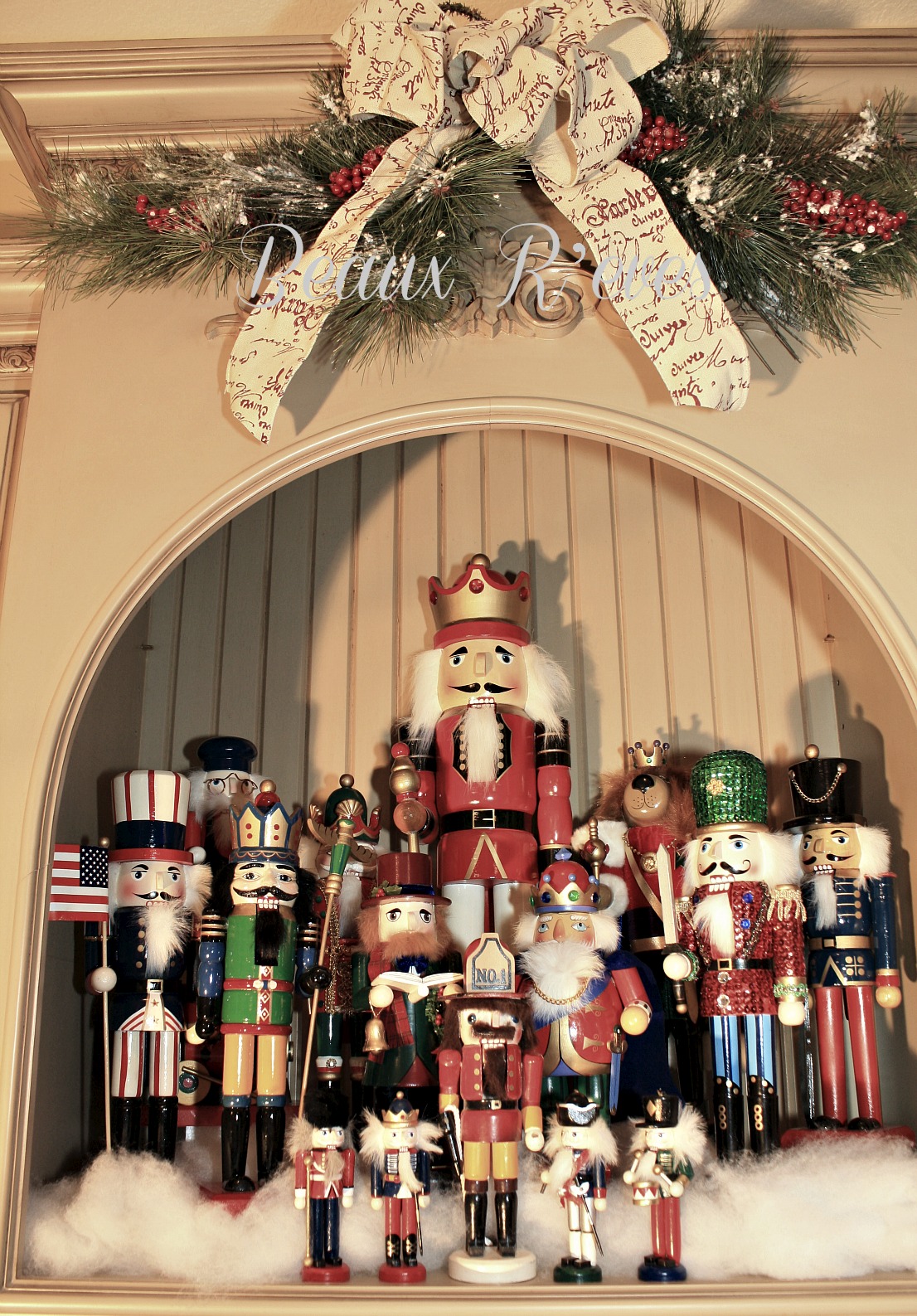 Beaux R'eves Traditions & CollectionsHoliday Nutcrackers