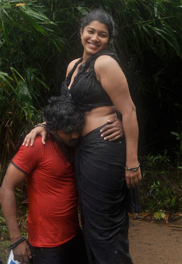 Which Is The Most Romantic Movie In Tamil / Sairat: Why doesn't caste figure more often in our ... / The video of mgr and jayalalitha milking the cow.