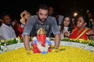 Salman Khans Ganesh Vissarjan photos 