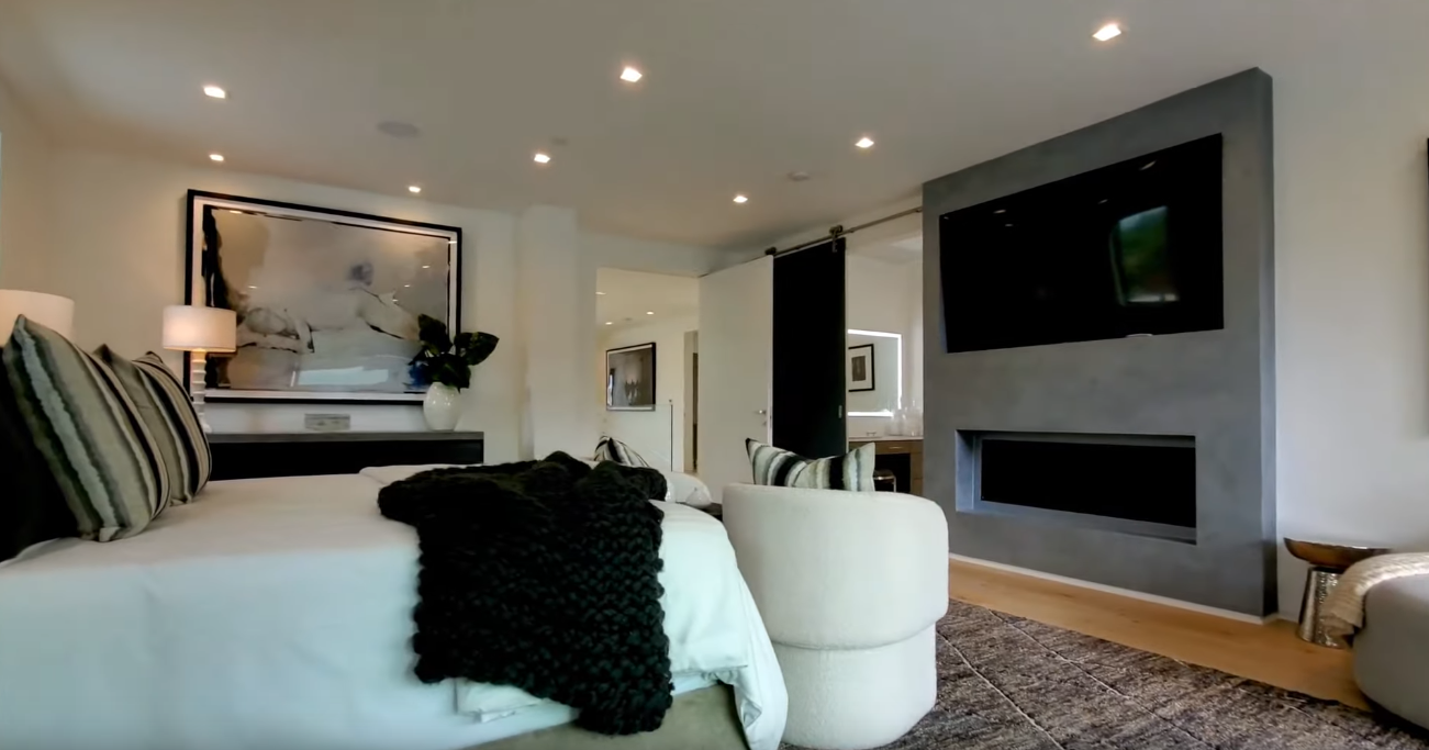 51 Photos vs. $6.4 Million Jaw Dropping Modern Residence in Los Angeles | LUXURY LISTING - Luxury Home & Interior Design Tour 51 Photos vs. $6.4 Million Jaw Dropping Modern Residence in Los Angeles | LUXURY LISTING - Luxury Home & Interior Design Tour