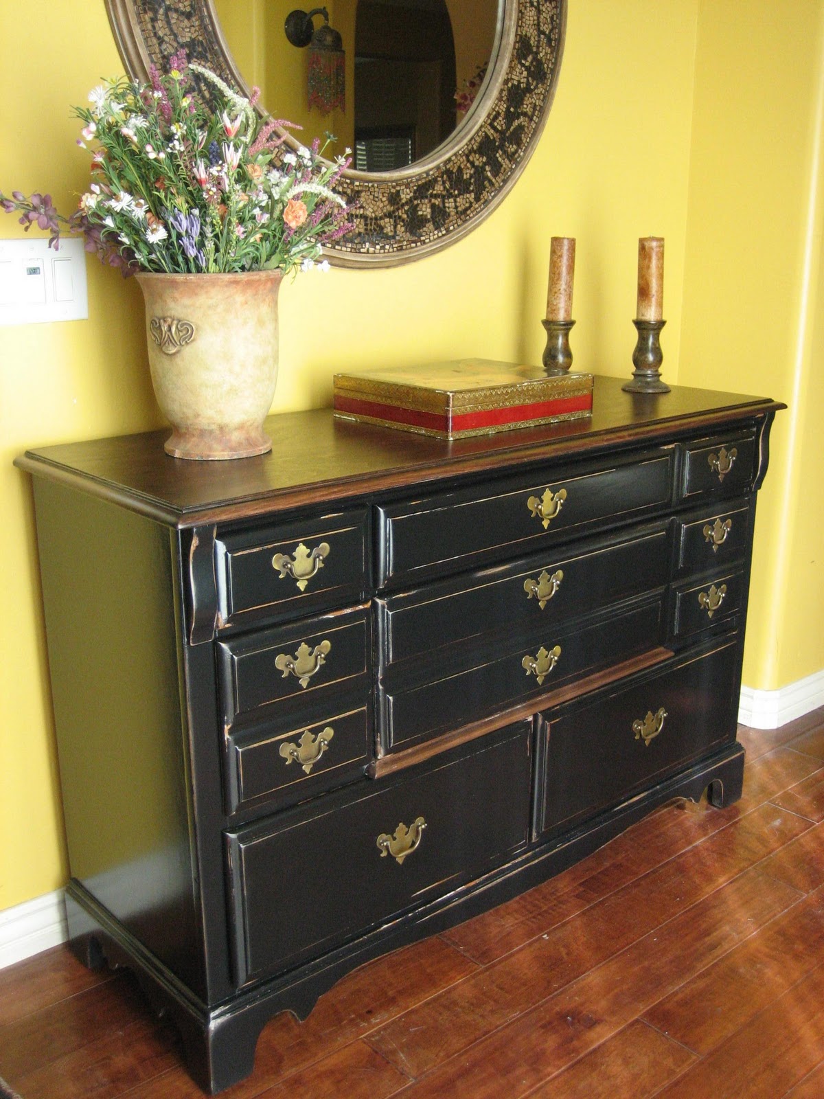 how to paint a dresser black