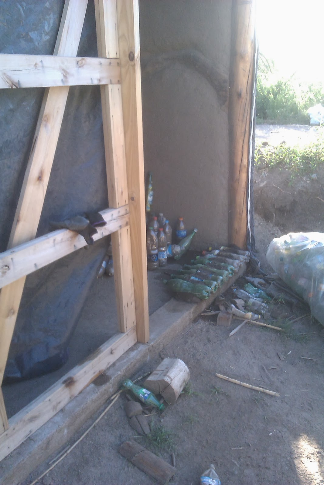 NaveSierra: Pared de baño terminada!!