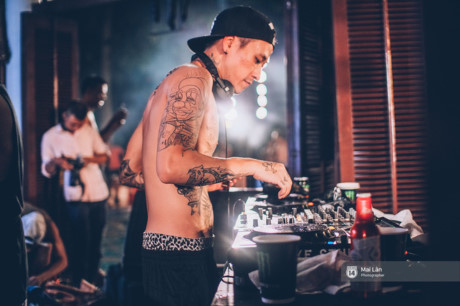 Pool party cuoi tuan - Con gai Ha Noi, khi muon sexy thi cung sexy het co! - Anh 23