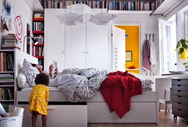 Bookshelves themselves build &#8211; House library in each room