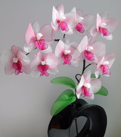 4 Vídeos tutoriales para hacer arreglos florales con medias nylon Mimundomanual