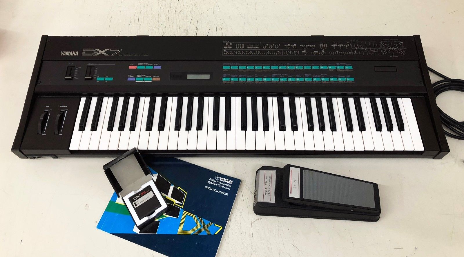 MATRIXSYNTH Yamaha DX7 SN 48901 w/ Extras