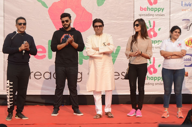 Surjeet Singh Dadiala, Arjun Kapoor, Raj Thackeray, Piya Valecha & Shalini Thackeray at Be Happy Event Lokhandwala Back Road