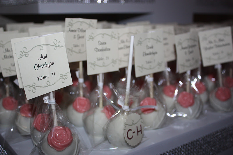 I Do! An Event for the Stylish Bride {featured vendor} Cake POP'in