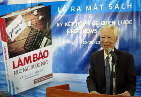 Làm báo mực mài nước mắt: Hơi thở ngành giáo dục - Ảnh 1 Lam bao muc mai nuoc mat: Hoi tho nganh giao duc - Anh 1