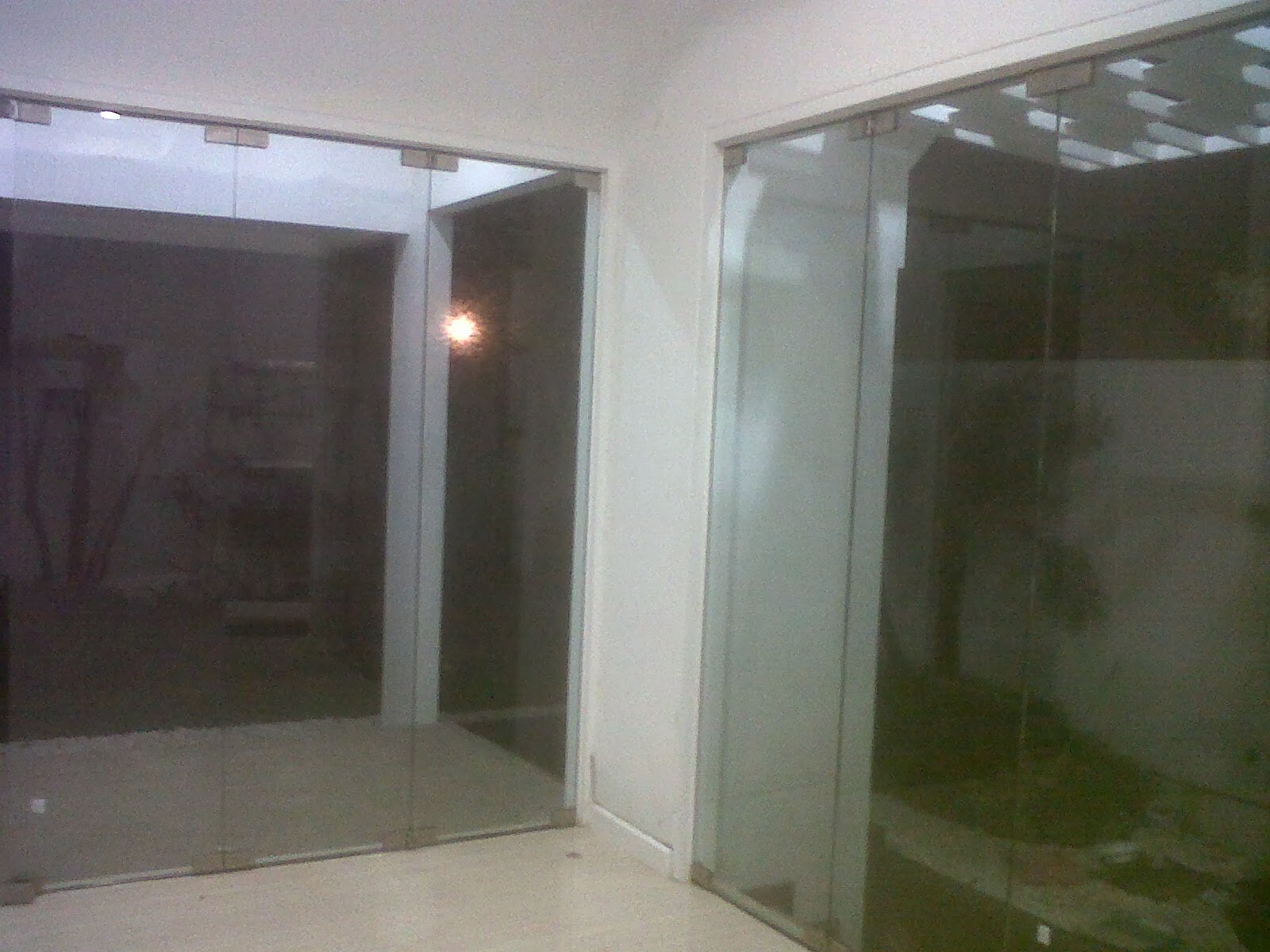 SATMATINDO GLASS AUTOMATIC DOOR , SLIDING DOOR , FOLDING DOOR / KACA LIPAT