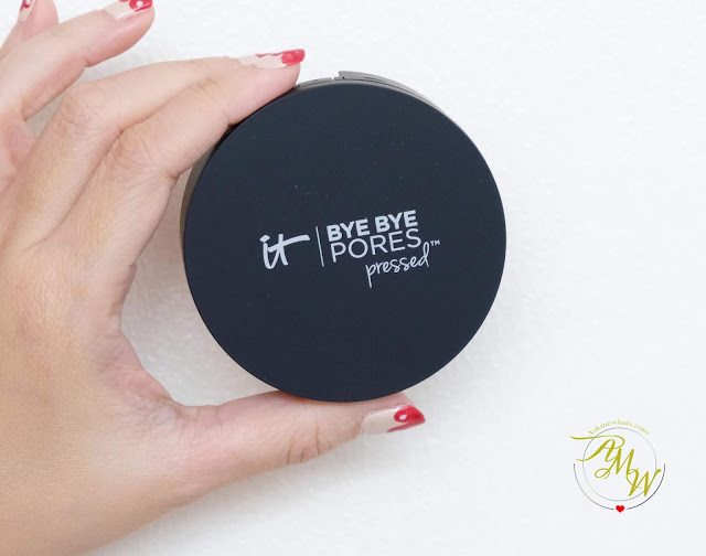 a photo of It Cosmetics Bye Bye Pores Pressed Powder Review available at Sephora PH