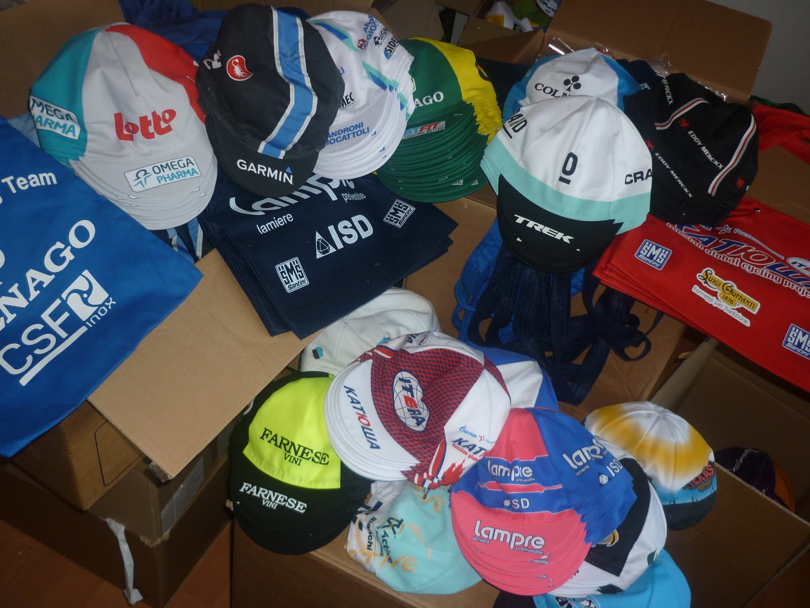 caps team store