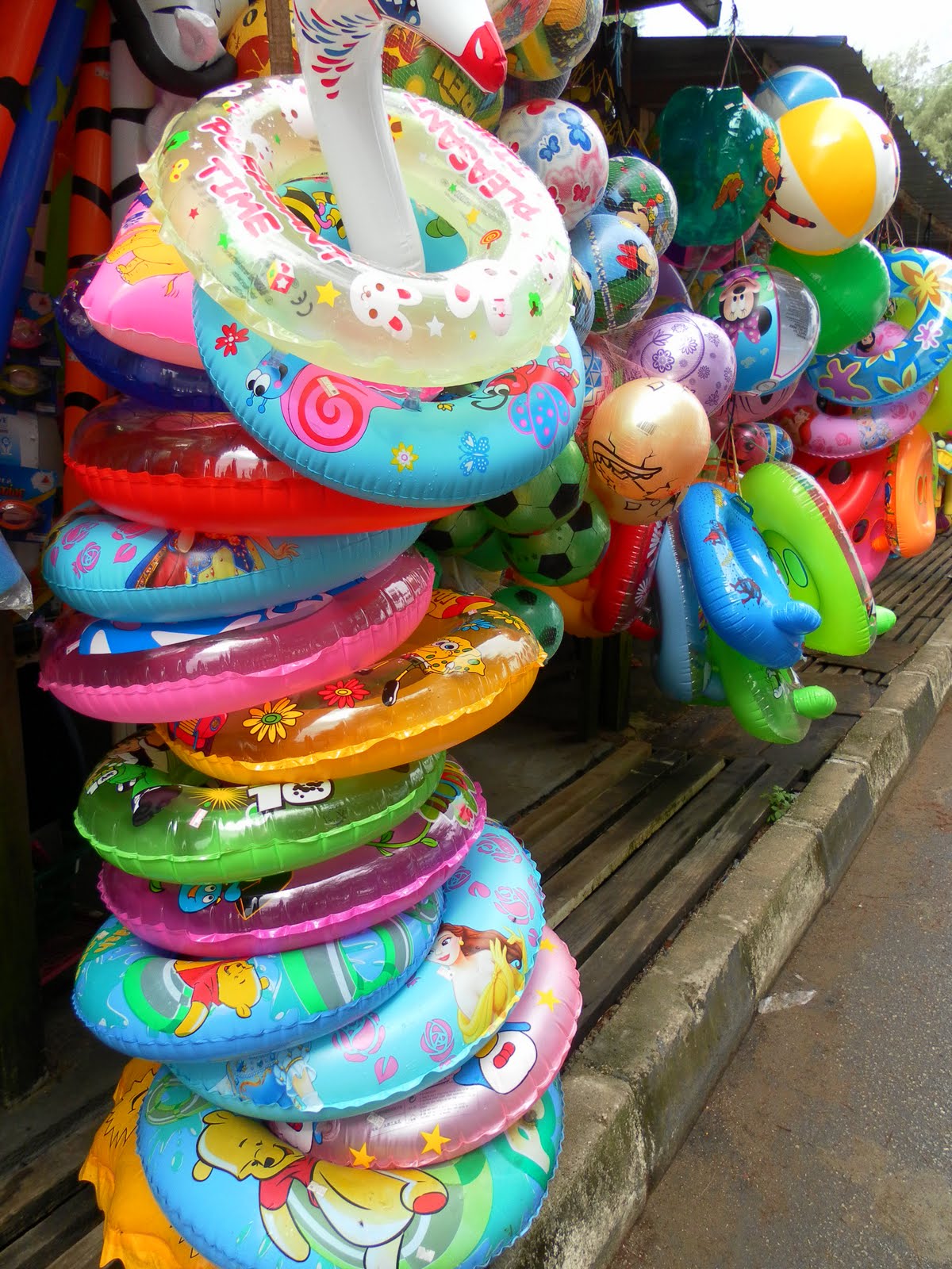 A Place for Crapology n Photography.....: June 2011