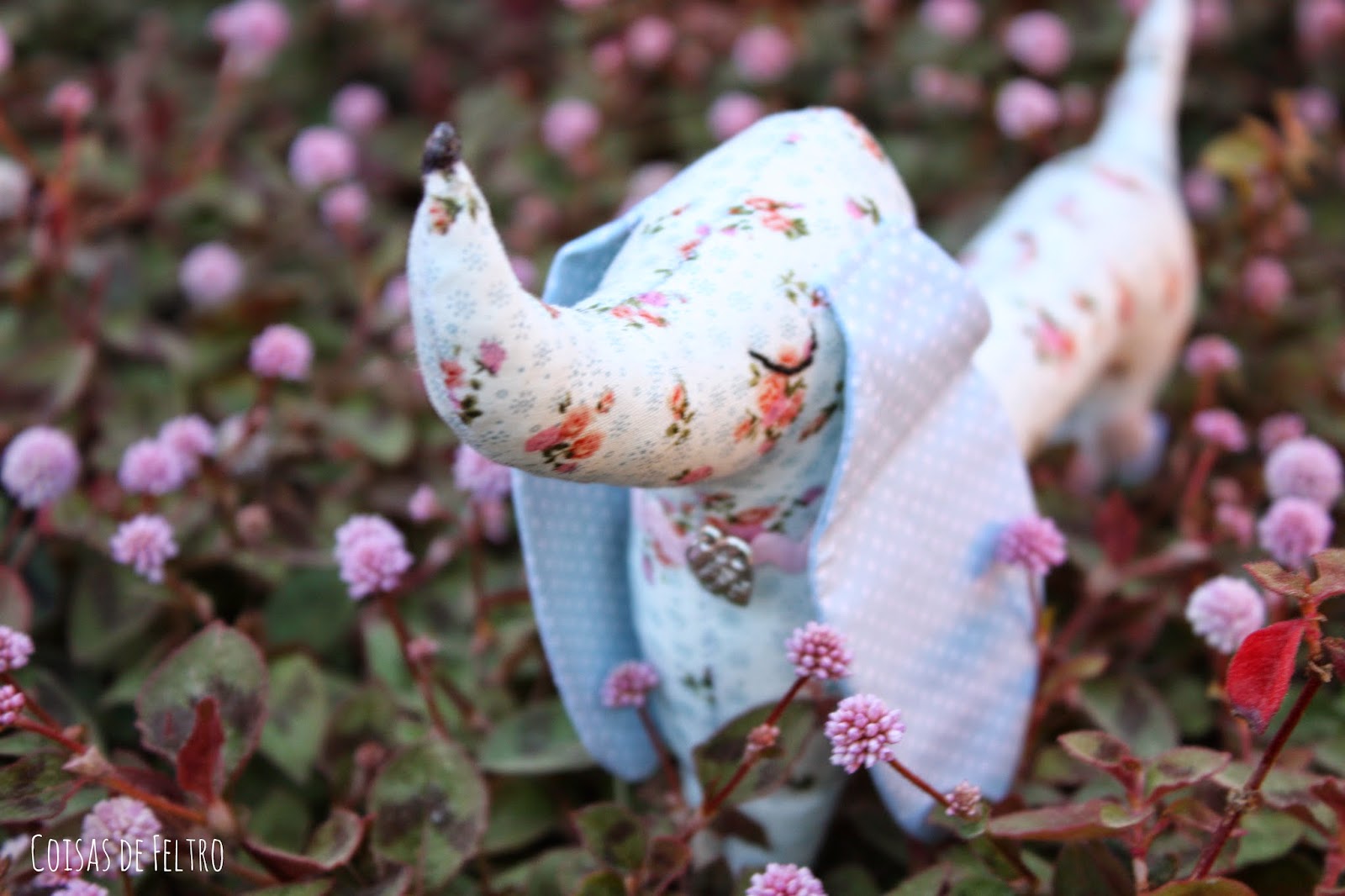 Caozinho em tecido Teckel