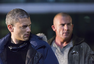 Wentworth Miller and Dominic Purcell in Legends of Tomorrow Season 1
