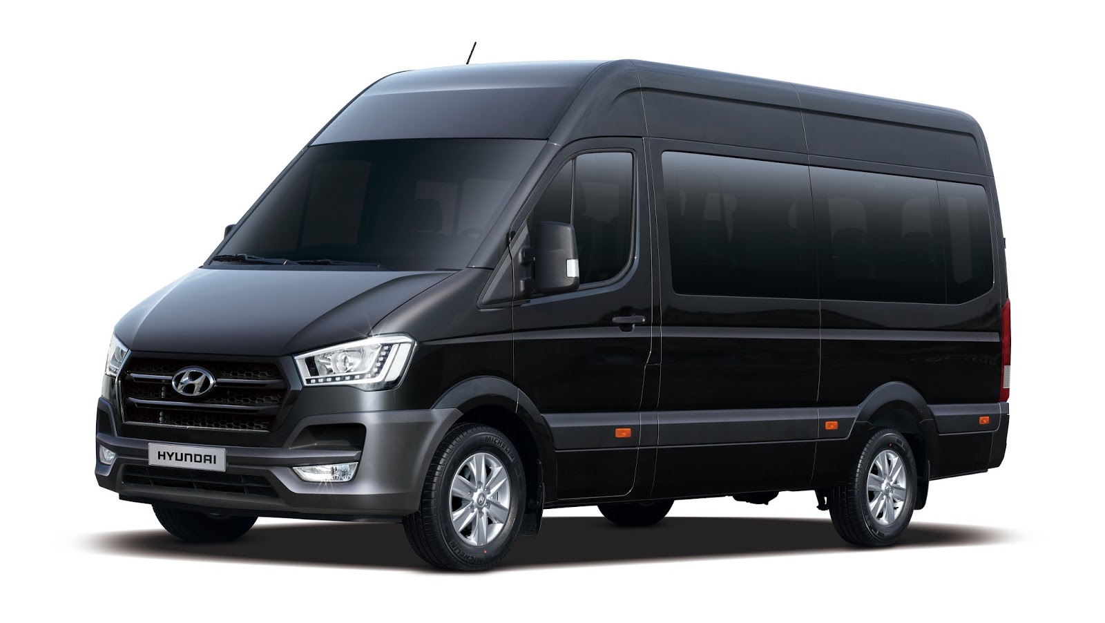 Lanzamiento Hyundai H350 Minibus Autoblog Uruguay