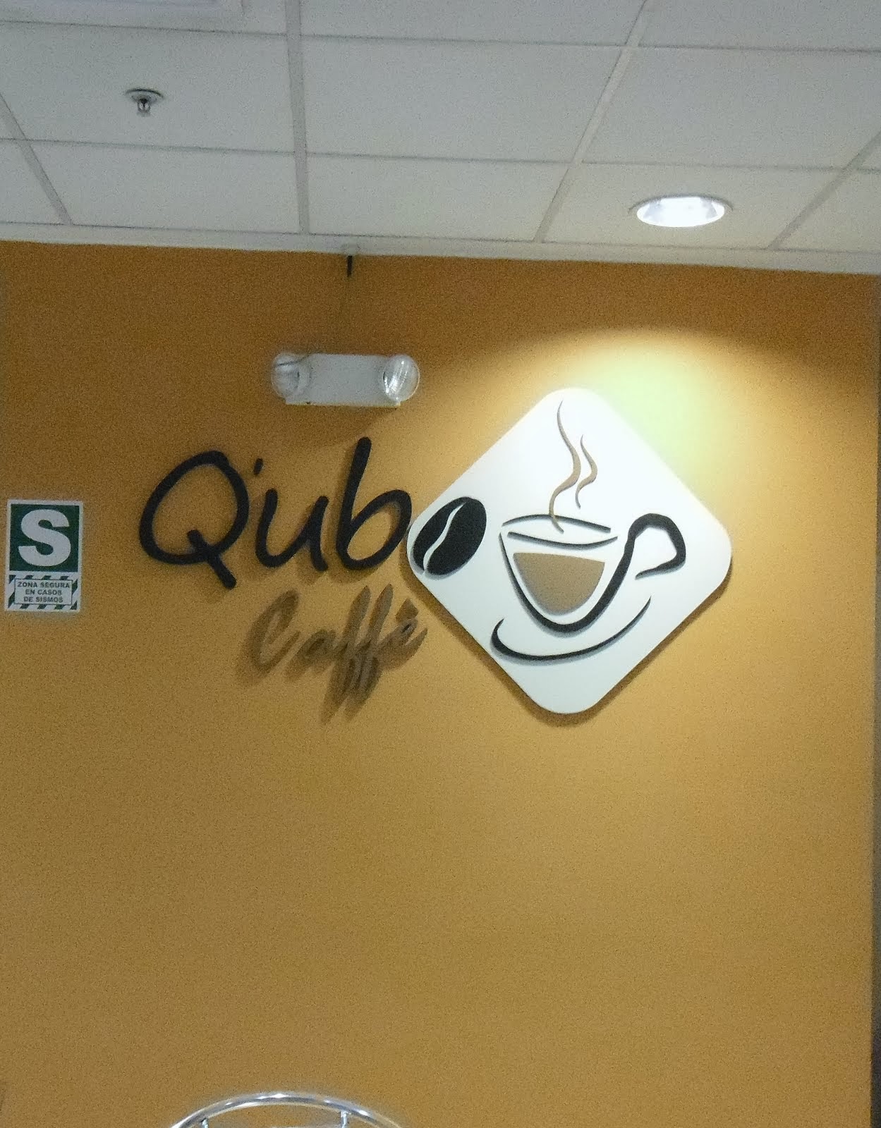 qubo caffe - letras en mdf en 3d