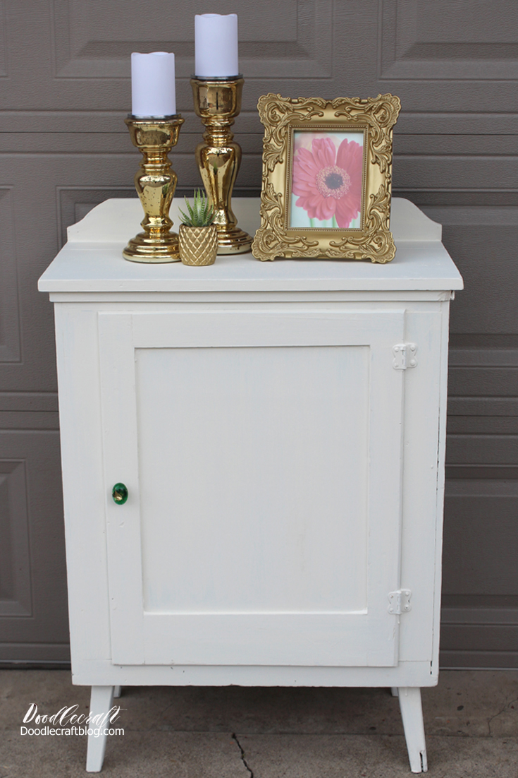 Diy Gold Leaf And Emerald Resin Cabinet Knobs